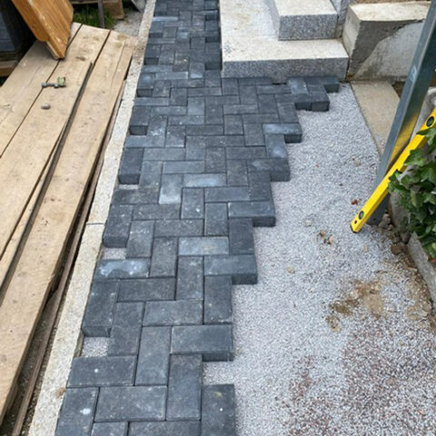 Pflaster- und Erdarbeiten